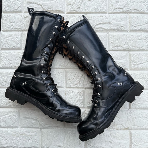 John Fluevog Tall Angels Bill Black Patent leather 12 Eye Combat Boots - Picture 5 of 14